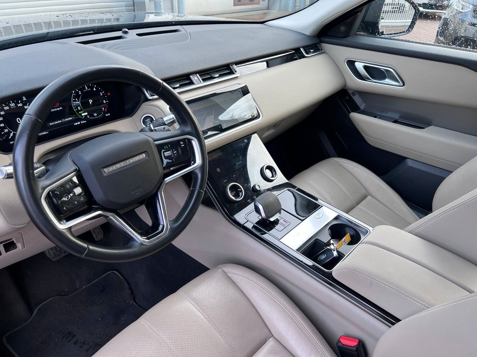 pirkite Lietuvoje Land Rover Range Rover Velar P400e Plug-in ACC 1.Hand | nuotrauka №11 | Unis.lt