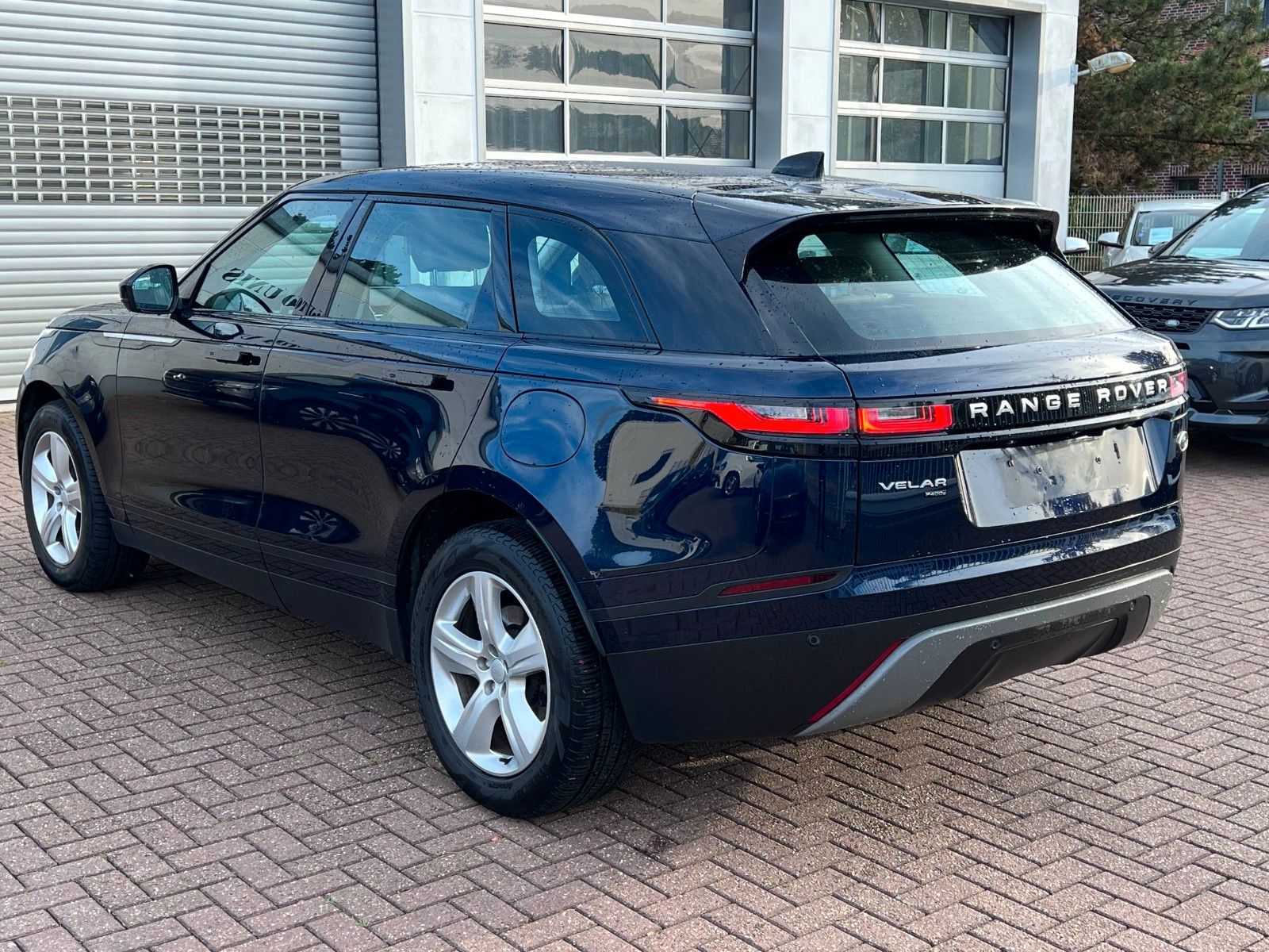 pirkite Lietuvoje Land Rover Range Rover Velar P400e Plug-in ACC 1.Hand | nuotrauka №3 | Unis.lt