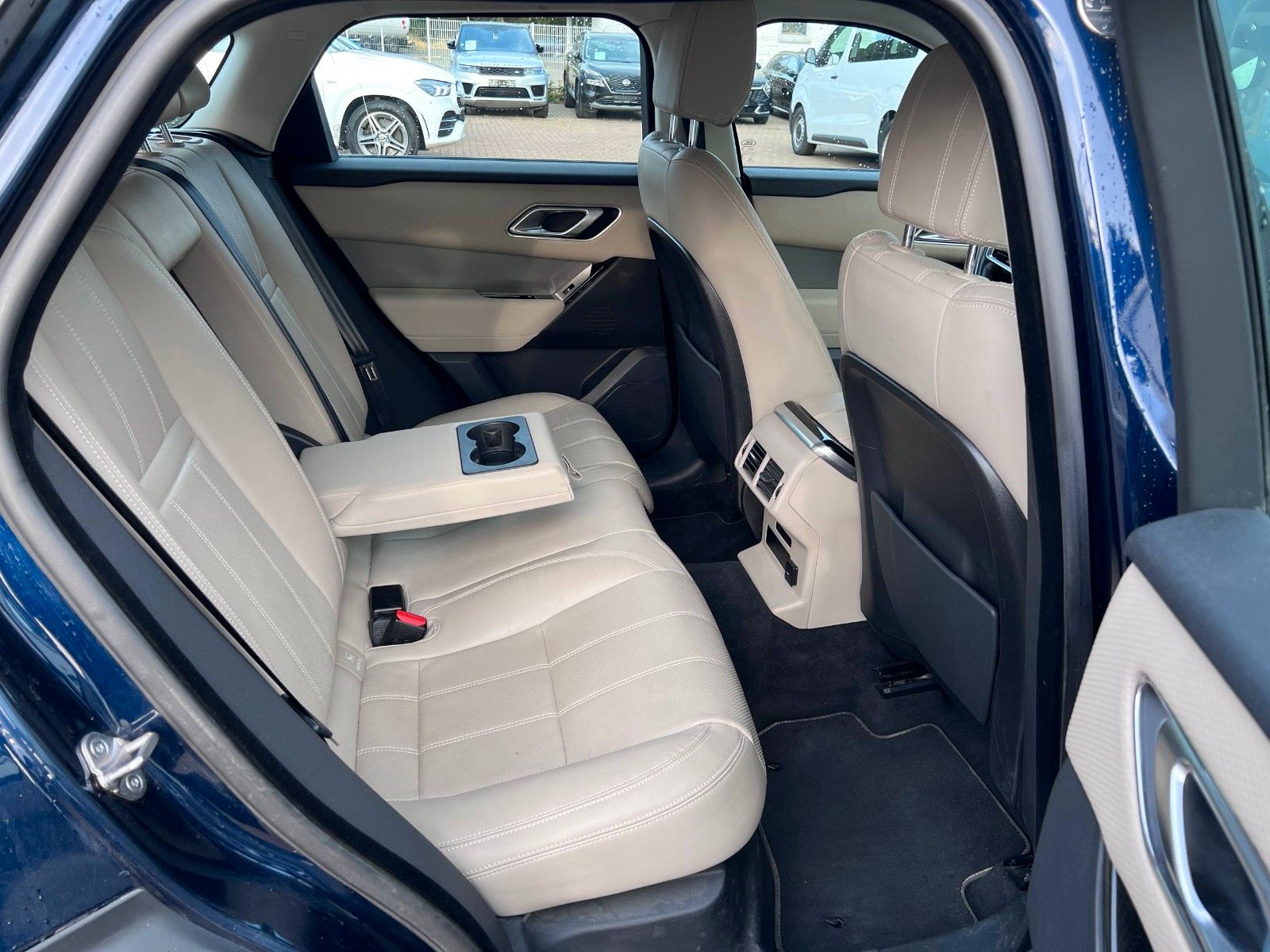 pirkite Lietuvoje Land Rover Range Rover Velar P400e Plug-in ACC 1.Hand | nuotrauka №21 | Unis.lt