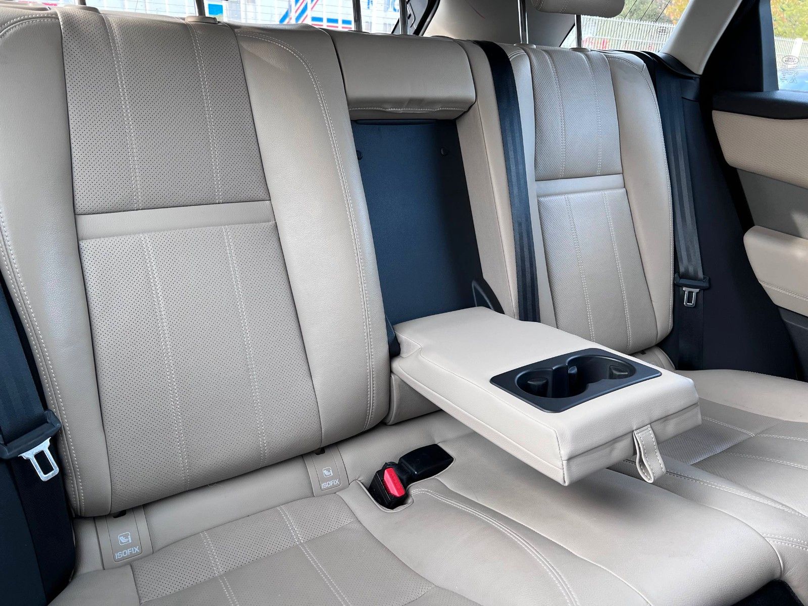 pirkite Lietuvoje Land Rover Range Rover Velar P400e Plug-in ACC 1.Hand | nuotrauka №22 | Unis.lt