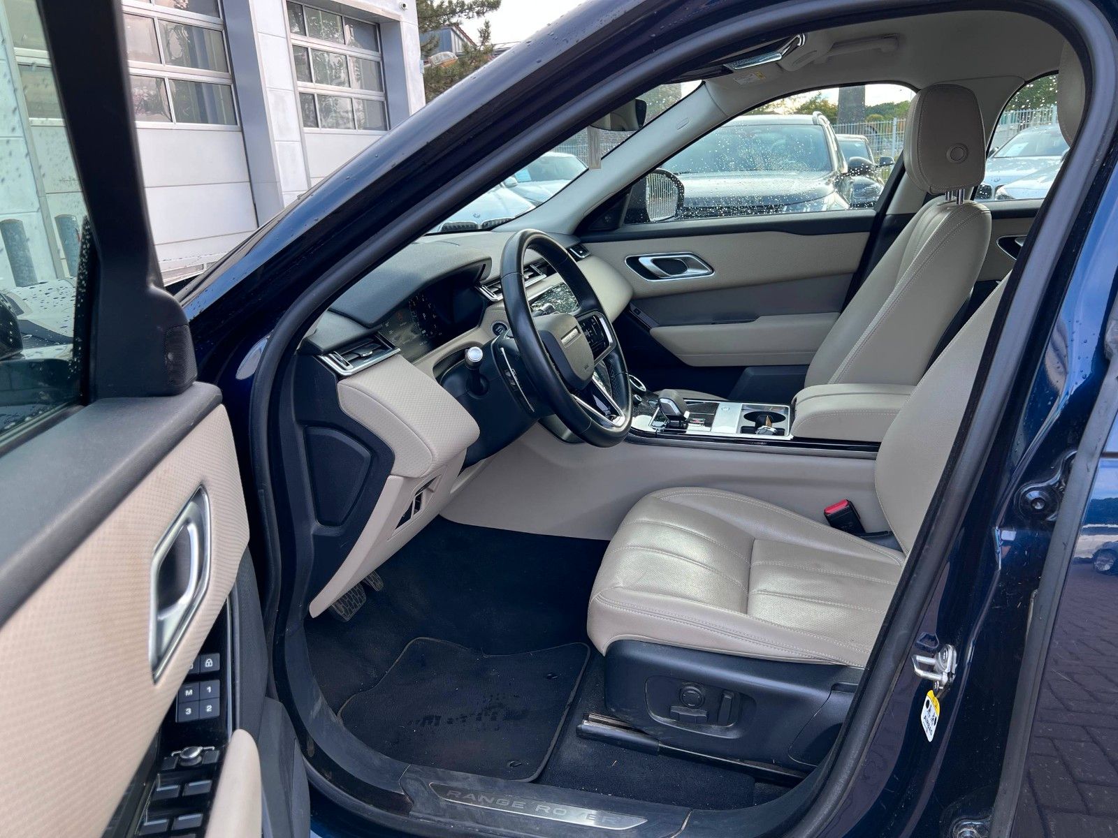 pirkite Lietuvoje Land Rover Range Rover Velar P400e Plug-in ACC 1.Hand | nuotrauka №10 | Unis.lt
