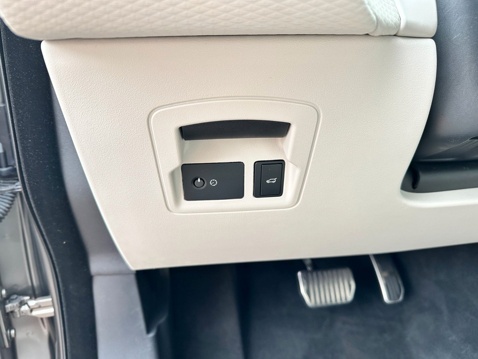 pirkite Lietuvoje Land Rover Range Rover Velar R-Dynamic S | nuotrauka №12 | Unis.lt