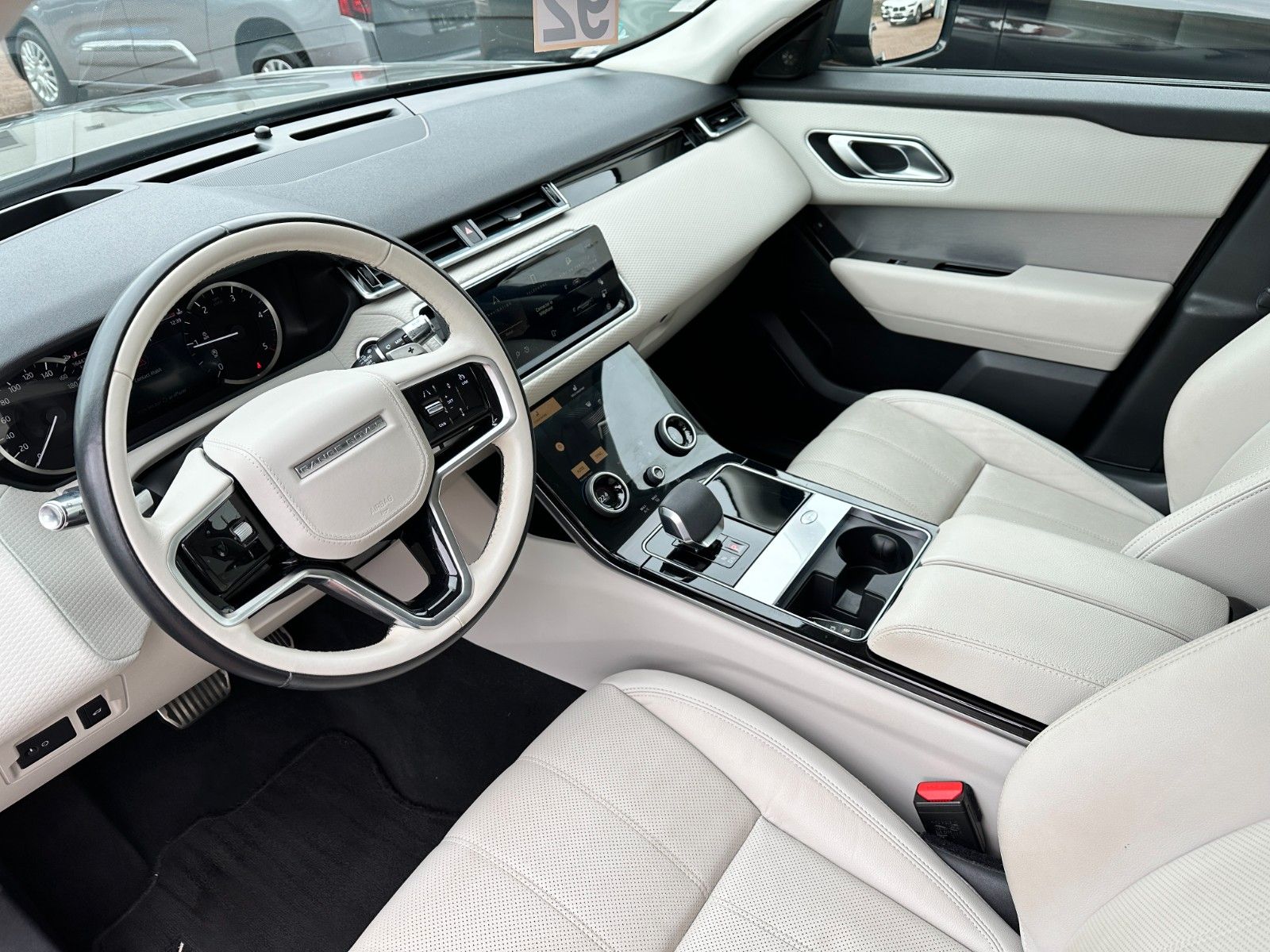 pirkite Lietuvoje Land Rover Range Rover Velar R-Dynamic S | nuotrauka №13 | Unis.lt