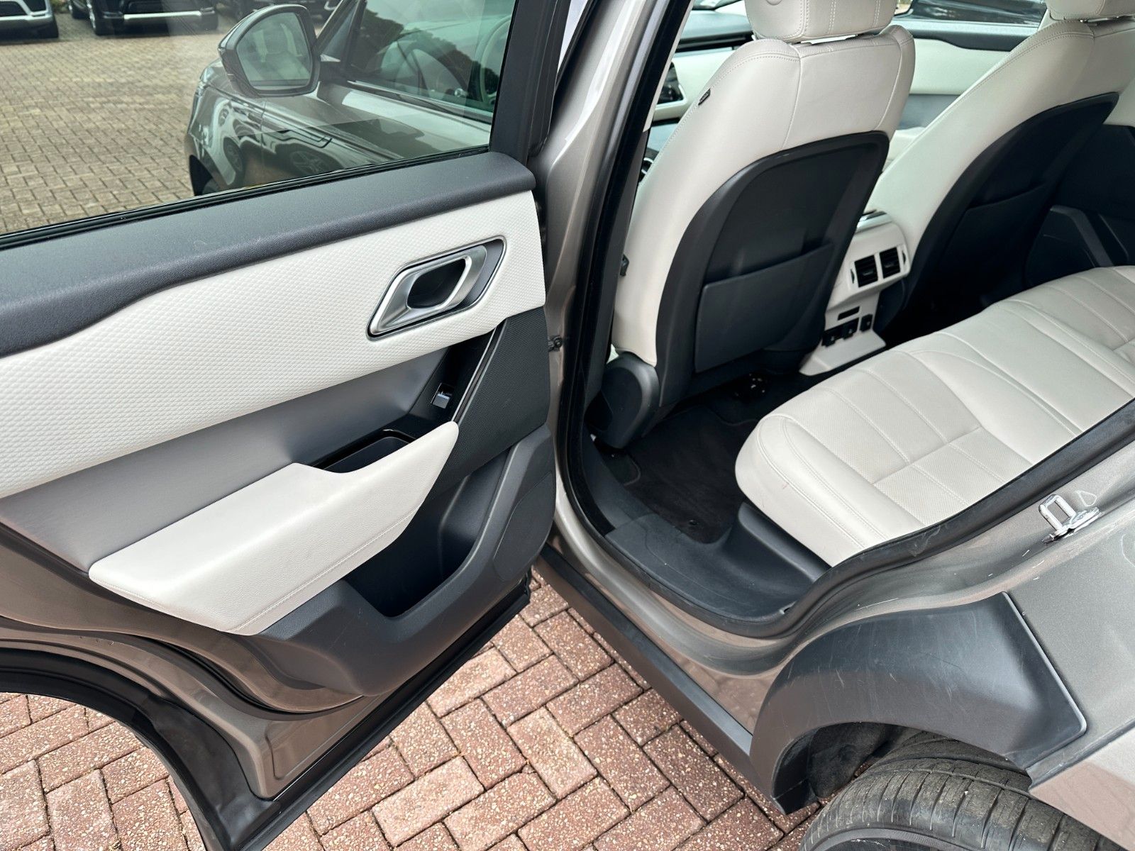 pirkite Lietuvoje Land Rover Range Rover Velar R-Dynamic S | nuotrauka №24 | Unis.lt