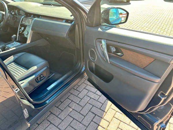 pirkite Lietuvoje Land Rover Discovery Sport R-Dynamic AWD Plug-in Pano | nuotrauka №22 | Unis.lt