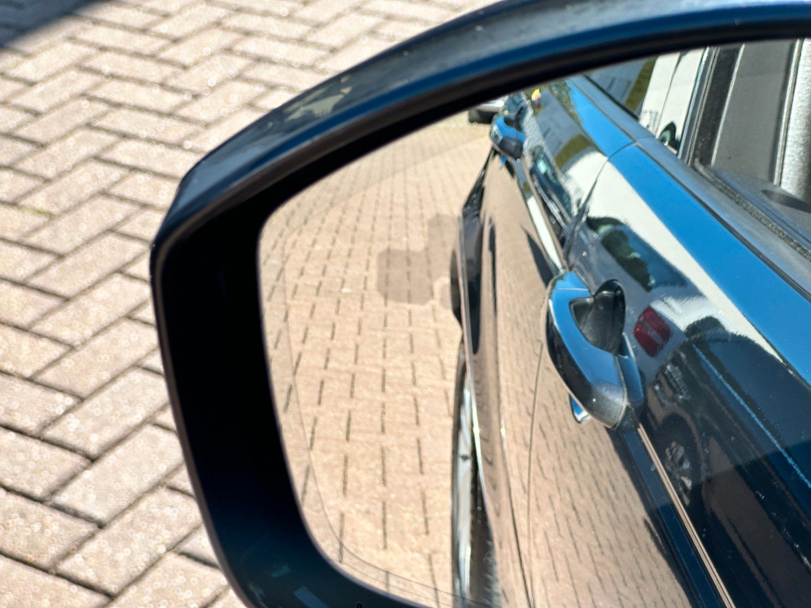 pirkite Lietuvoje Land Rover Discovery Sport R-Dynamic AWD Plug-in Pano | nuotrauka №27 | Unis.lt