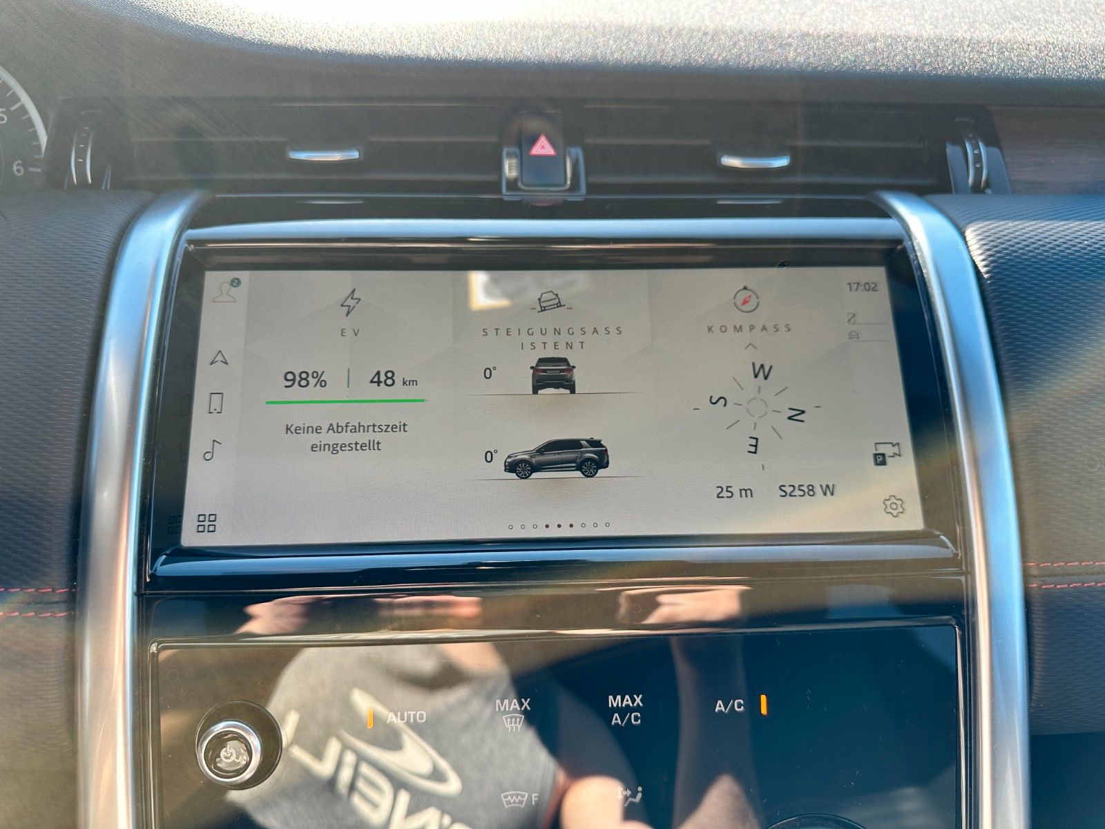 pirkite Lietuvoje Land Rover Discovery Sport R-Dynamic AWD Plug-in Pano | nuotrauka №30 | Unis.lt