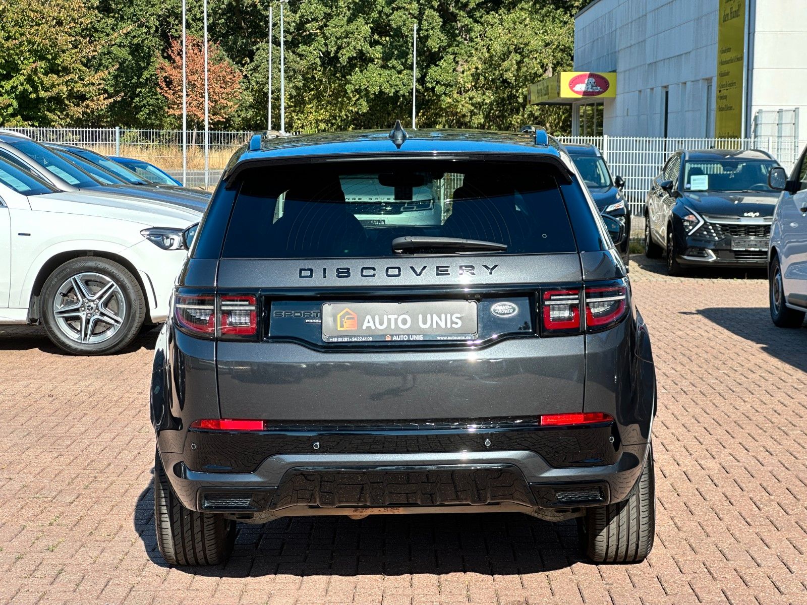 pirkite Lietuvoje Land Rover Discovery Sport R-Dynamic AWD Plug-in Pano | nuotrauka №4 | Unis.lt