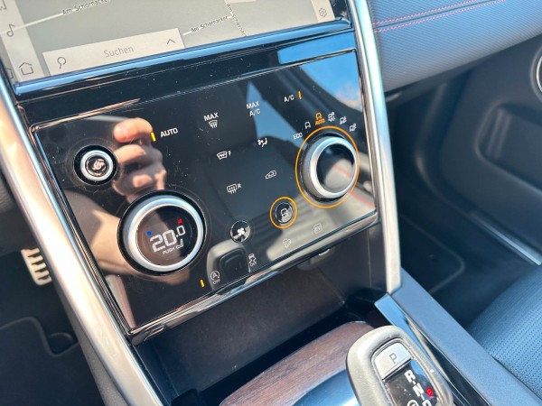 pirkite Lietuvoje Land Rover Discovery Sport R-Dynamic AWD Plug-in Pano | nuotrauka №31 | Unis.lt