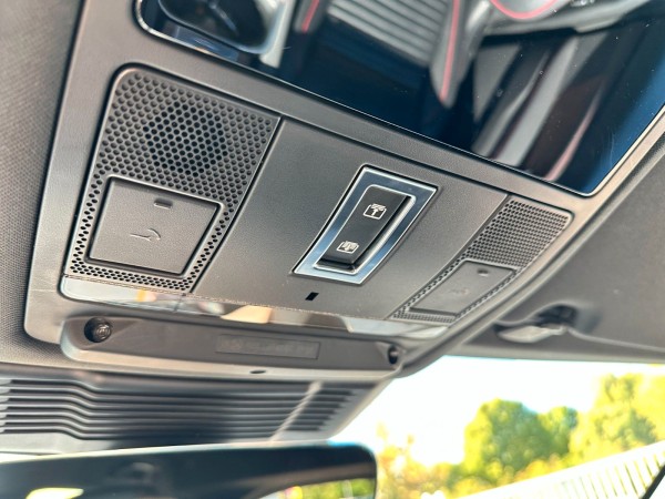 pirkite Lietuvoje Land Rover Discovery Sport R-Dynamic AWD Plug-in Pano | nuotrauka №36 | Unis.lt