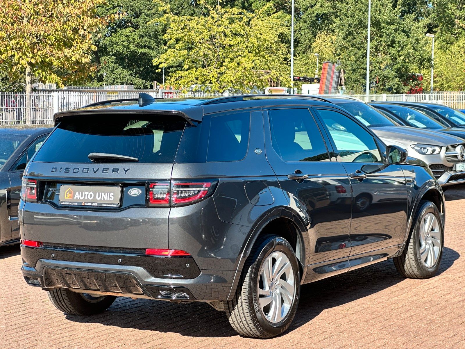 pirkite Lietuvoje Land Rover Discovery Sport R-Dynamic AWD Plug-in Pano | nuotrauka №5 | Unis.lt