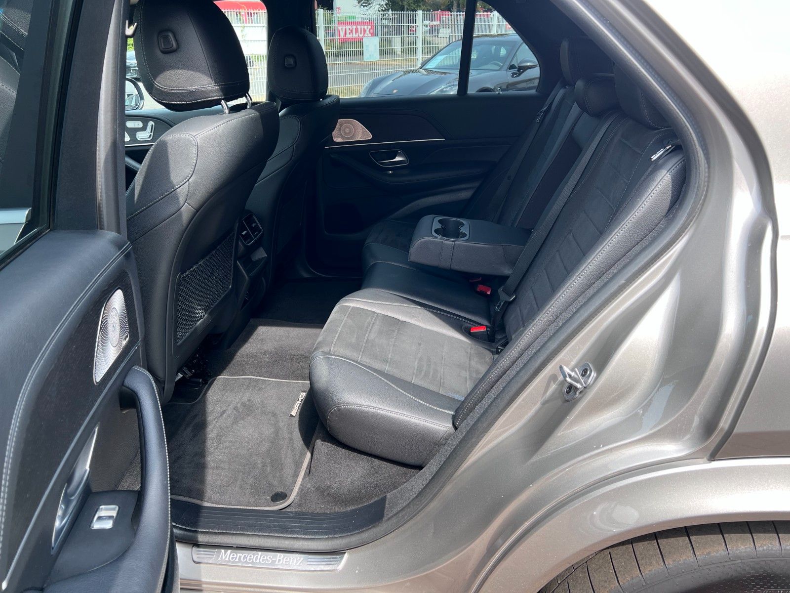 pirkite Lietuvoje Mercedes-Benz GLE 350 de 4Matic AMG Burmester 1.Hand | nuotrauka №22 | Unis.lt