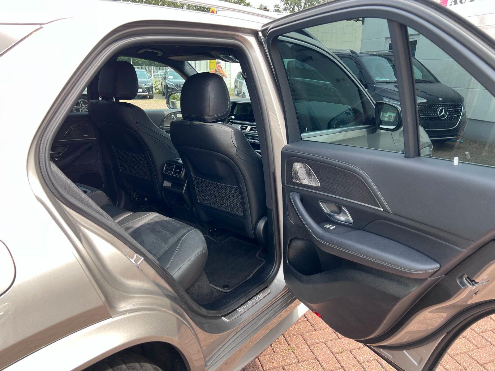 pirkite Lietuvoje Mercedes-Benz GLE 350 de 4Matic AMG Burmester 1.Hand | nuotrauka №23 | Unis.lt