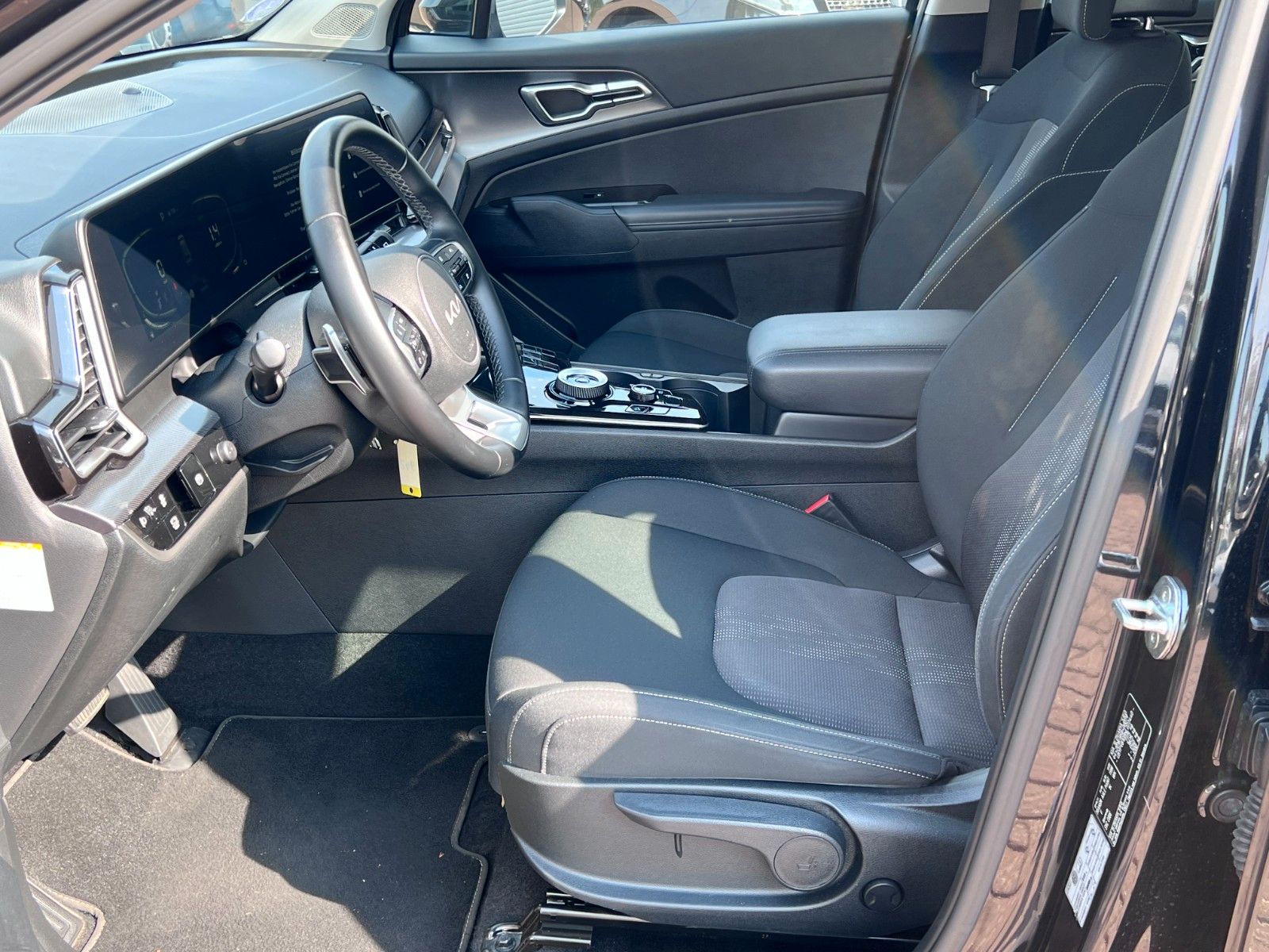 Купить Kia Sportage Hybrid Navi Cam LED  1.Hand в Литве | фото №11 | Unis.lt