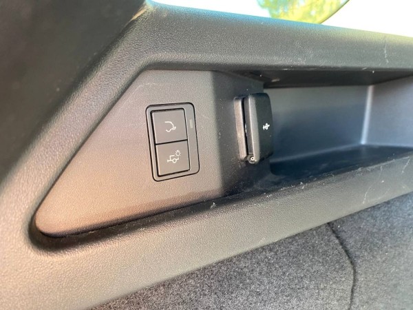 pirkite Lietuvoje Land Rover Discovery Sport p300e Plug-in Led Cam Nav 1.Hand | nuotrauka №20 | Unis.lt