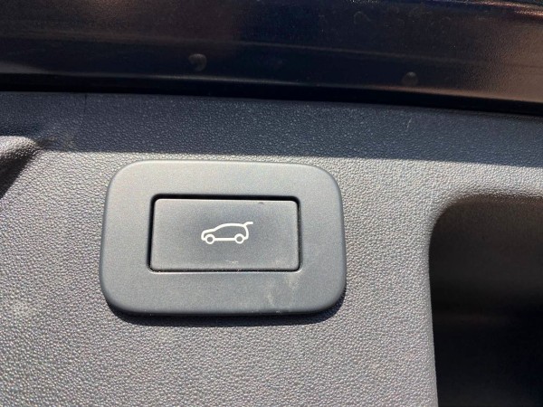 pirkite Lietuvoje Land Rover Discovery Sport p300e Plug-in Led Cam Nav 1.Hand | nuotrauka №21 | Unis.lt