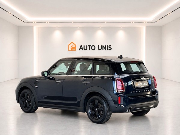 Buy MINI Cooper Countryman Cam Pan Led Navi ACC Lithuania | img №4 | Unis.lt