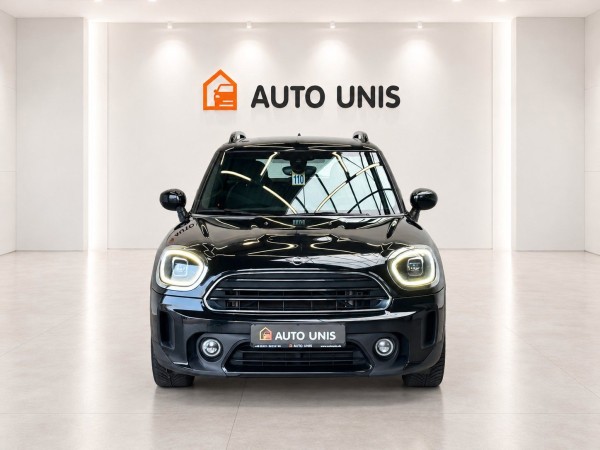 Buy MINI Cooper Countryman Navi Cam 1.Hand Scheckheft Lithuania | img №2 | Unis.lt