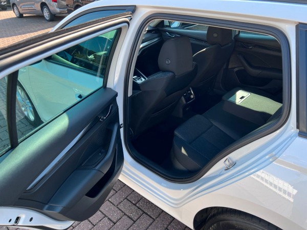 Купить Skoda Octavia Combi CNG Scheckheft 1.Hand в Литве | фото №21 | Unis.lt