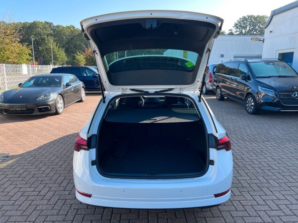 Купить Skoda Octavia Combi CNG Scheckheft 1.Hand в Литве | фото №29 | Unis.lt