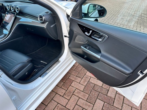 pirkite Lietuvoje Mercedes-Benz C 200 d AMG DIGITAL LIGHT, HUD, 360°, KEYLESS-GO | nuotrauka №30 | Unis.lt