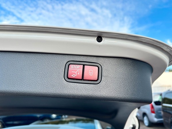 pirkite Lietuvoje Mercedes-Benz C 200 d AMG DIGITAL LIGHT, HUD, 360°, KEYLESS-GO | nuotrauka №36 | Unis.lt