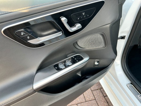 pirkite Lietuvoje Mercedes-Benz C 200 d AMG DIGITAL LIGHT, HUD, 360°, KEYLESS-GO | nuotrauka №10 | Unis.lt