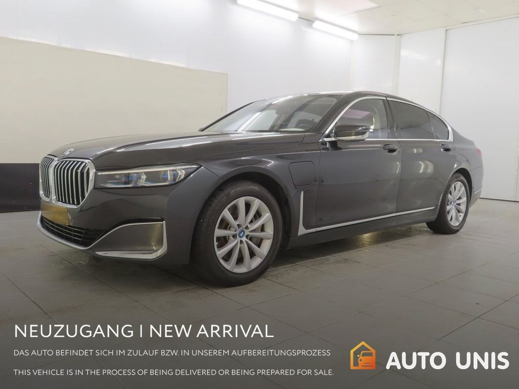 BMW 745